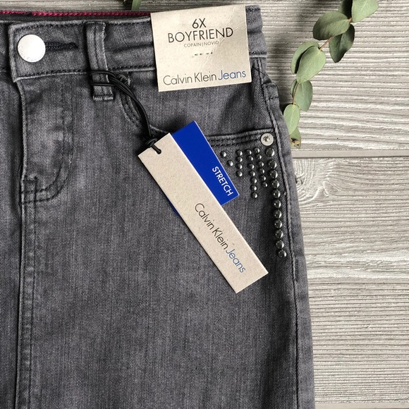 NWT studded skirt with raw hem - Picture 3 of 4